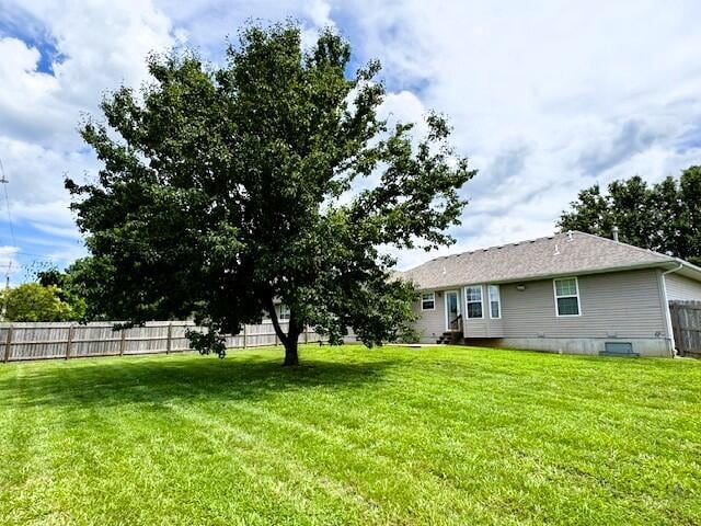 1359 W Stone House Rd, Nixa, MO 65714 - view of yard with entry steps