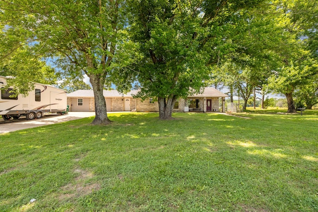 2080 State Route 14, West Plains, MO 65775 - view of green lawn