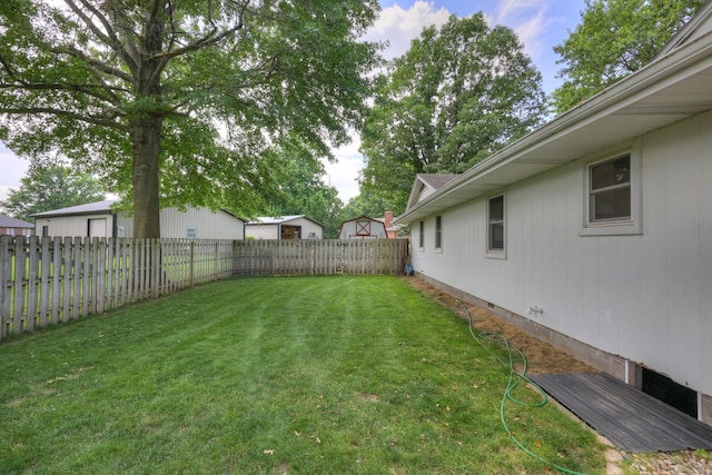 2148 Carrie St, Carthage, MO 64836 - view of fenced backyard