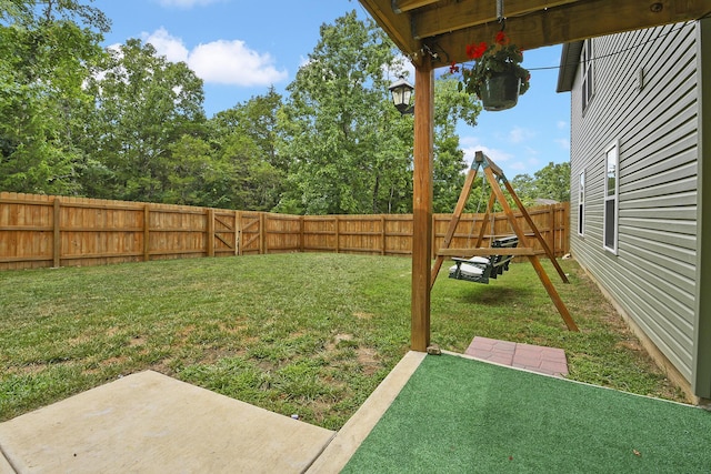 237 Kelsi Ln, Branson, MO 65616 - fenced backyard featuring a patio