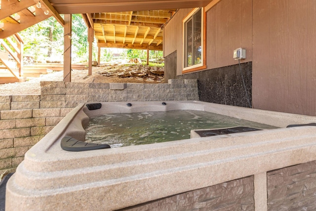 537 Watson Rd, Branson, MO 65616 - exterior view of a jacuzzi