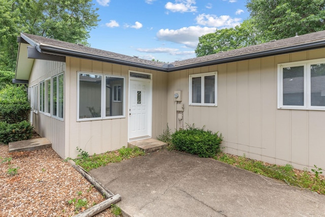 6 Maple Ct, Branson, MO 65616 - view of exterior entry with a patio area