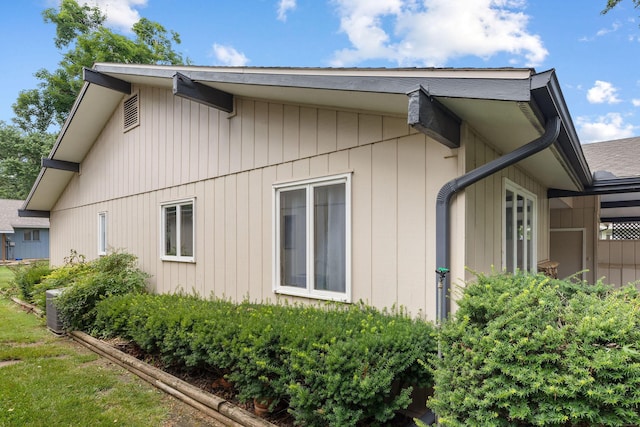 6 Maple Ct, Branson, MO 65616 - view of side of home
