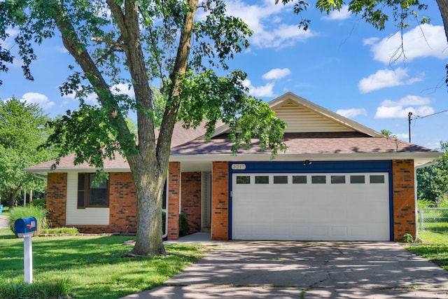 3217 W Riverside St, Springfield, MO 65807 - photo 1