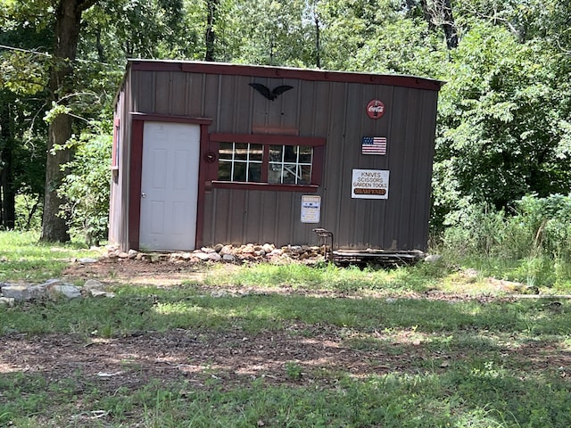 1103 Riverview Dr, Mammoth Spring, AR 72554 - view of outbuilding