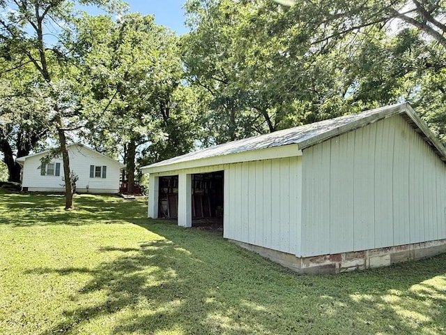 16610 S 1375th Rd, Nevada, MO 64772 - view of outdoor structure