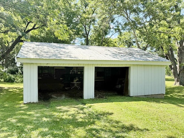 16610 S 1375th Rd, Nevada, MO 64772 - view of pole building with a lawn