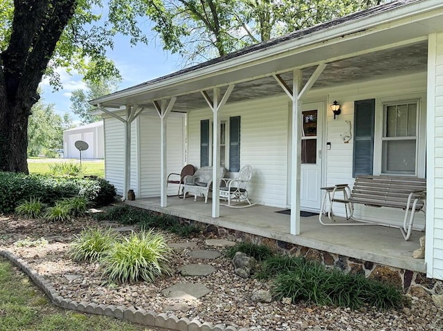 16610 S 1375th Rd, Nevada, MO 64772 - entrance to property with covered porch