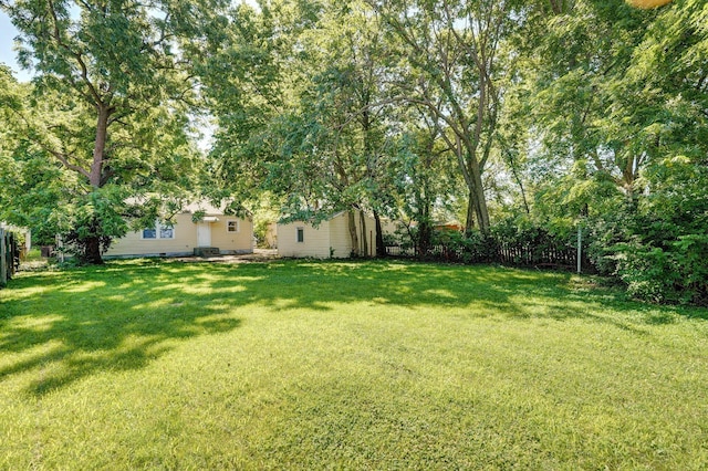 1739 S S Ave, Springfield, MO 65807 - view of yard with a storage shed