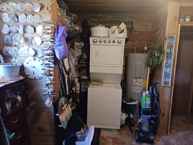 2240 Racetrack Hollow Rd, Anderson, MO 64831 - laundry room featuring estacked washer and dryer and water heater