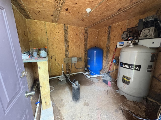 421 N Emory Creek Rd, Walnut Shade, MO 65771 - view of utility room