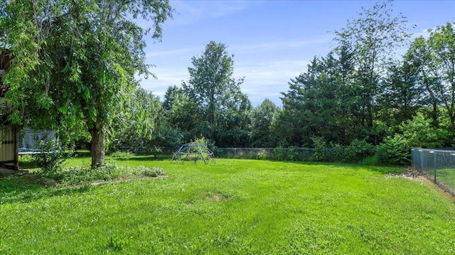 2005 Debra Dr, West Plains, MO 65775 - fenced backyard with a trampoline