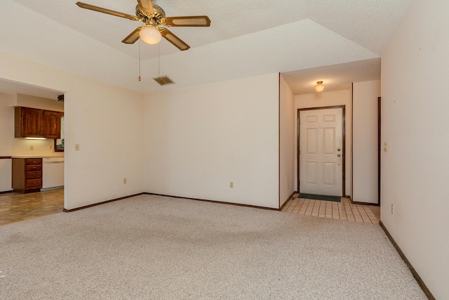 3723 N Vera Cruz Dr, Springfield, MO 65803 - unfurnished room featuring light carpet and a ceiling fan