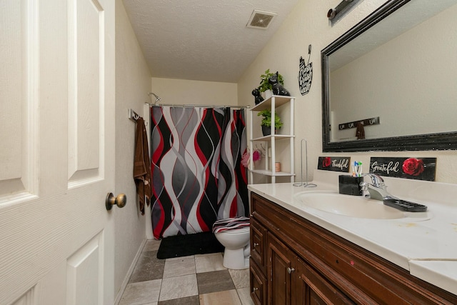 5441 Basswood Ct W, Springfield, MO 65802 - bathroom with vanity, a shower with curtain, and a textured ceiling