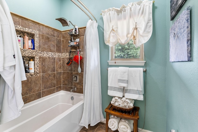 106 Finch Dr, Strafford, MO 65757 - bathroom with shower / tub combo with curtain and tile patterned floors