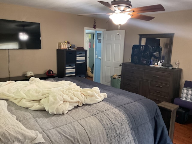 4811 State Route Cc, West Plains, MO 65775 - bedroom with ceiling fan