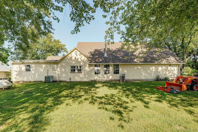 12655 Lawrence Unit 2155, Mount Vernon, MO 65712 - rear view of property with a yard and a shingled roof