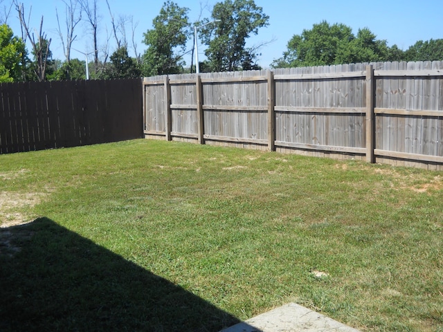 424 Echo Valley Cir, Reeds Spring, MO 65737 - view of fenced backyard