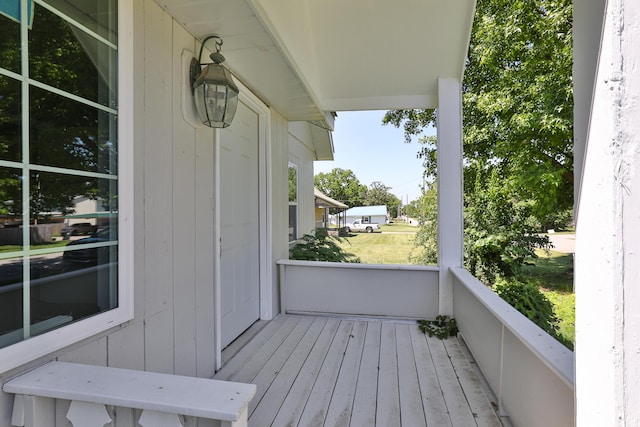 827 S Griffith Ave, Aurora, MO 65605 - photo 2