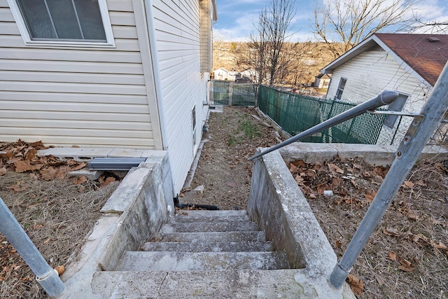 903 N 4th St, Ozark, MO 65721 - view of stairway