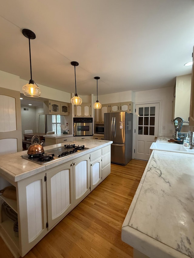 610 E Dorris Ave, Mountain Grove, MO 65711 - photo 25