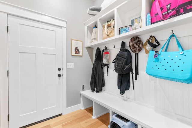 3972 E Dunrobin Dr, Springfield, MO 65809 - mudroom featuring light wood-style floors and baseboards
