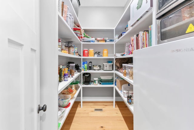 3972 E Dunrobin Dr, Springfield, MO 65809 - view of pantry