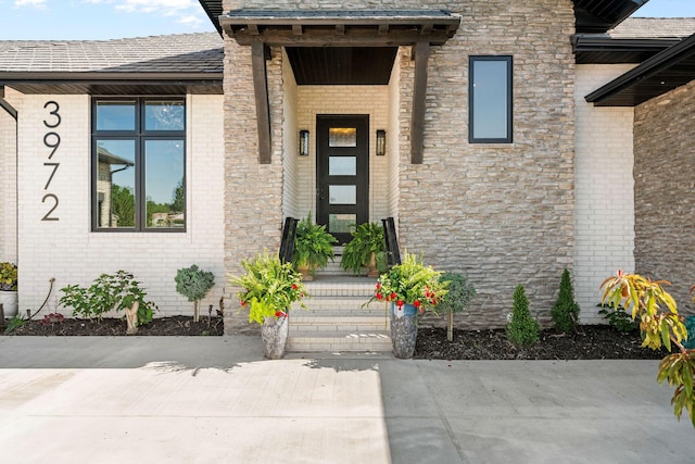 3972 E Dunrobin Dr, Springfield, MO 65809 - view of exterior entry with brick siding