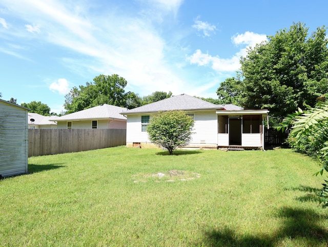 1324 N Forest Ave, Springfield, MO 65802 - view of yard with a sunroom