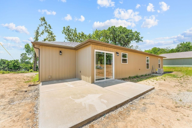 265 Mccann Rd, Powersite, MO 65731 - rear view of house featuring a patio