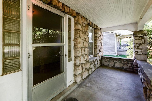 1305 S Kimbrough Ave, Springfield, MO 65807 - view of exterior entry with stone siding