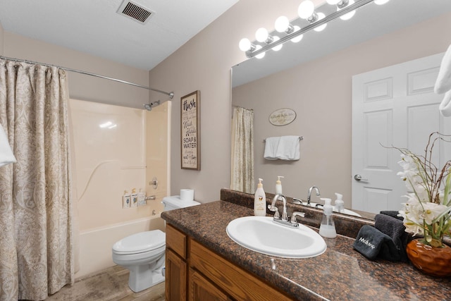 366 Wimbledon Dr Unit 4, Branson, MO 65616 - bathroom featuring vanity, shower / bath combo, and wood finished floors