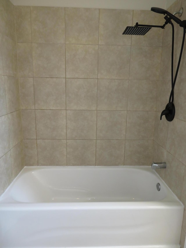 1007 E Parkview St, Ozark, MO 65721 - full bath with a shower and a tub