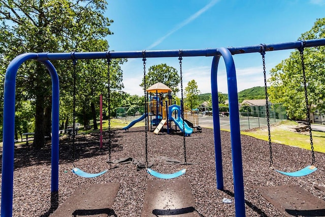 27 Blue Bird Way Unit 5, Branson, MO 65616 - view of community jungle gym