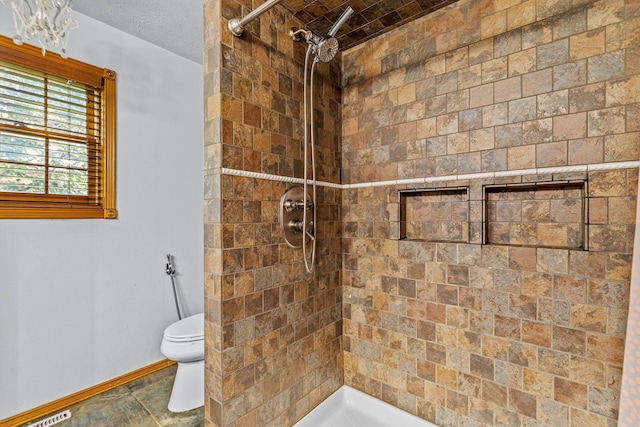 641 N Park Pl, Bolivar, MO 65613 - full bath with a tile shower