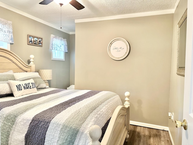 25419 County Road 327, Urbana, MO 65767 - bedroom with wood finished floors, a textured ceiling, crown molding, and ceiling fan