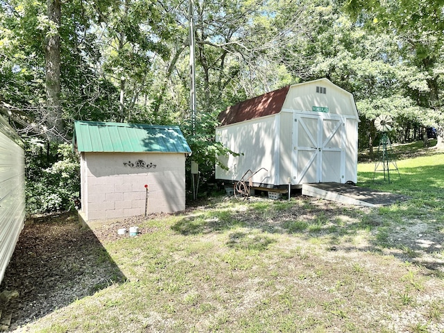 25419 County Road 327, Urbana, MO 65767 - view of shed with view of wooded area