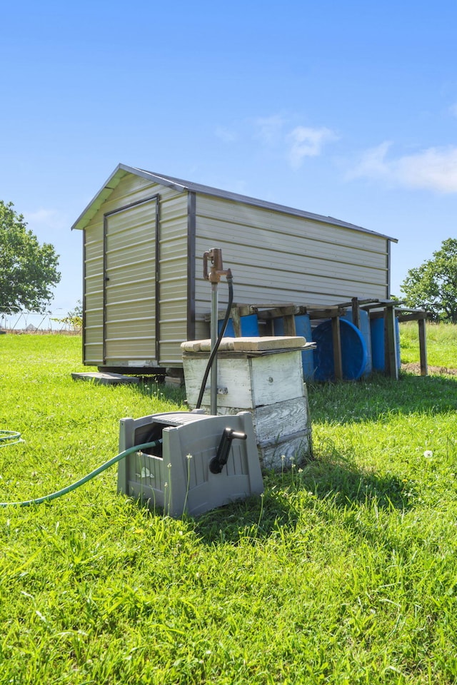 531 Plateau Dr, Marshfield, MO 65706 - view of outbuilding