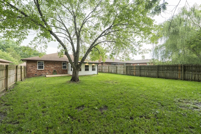 210 N Cedarbrook Ave, Springfield, MO 65802 - view of fenced backyard