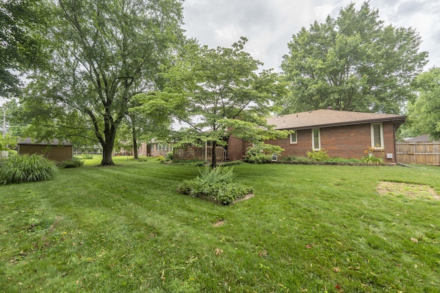 1820 E Jacqueline St, Springfield, MO 65804 - view of yard
