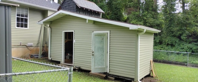 2431 N Kellett Ave, Springfield, MO 65803 - view of outdoor structure