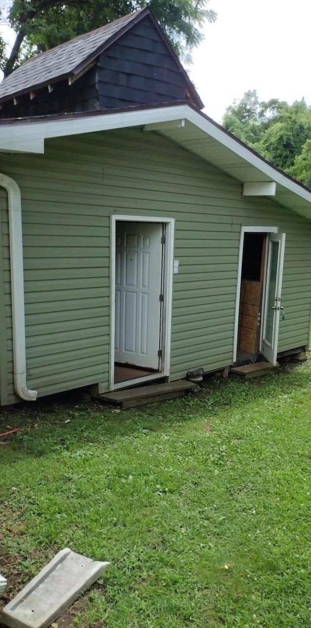 2431 N Kellett Ave, Springfield, MO 65803 - view of outbuilding