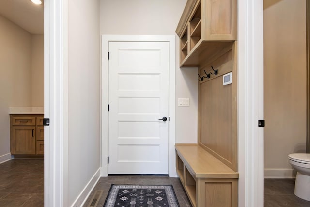 6059 S Clay Ave, Springfield, MO 65810 - mudroom featuring baseboards