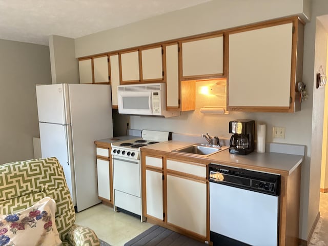3 Memory Ln Unit 1, Branson, MO 65616 - kitchen featuring white appliances and light countertops