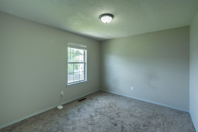 2981 W Highpoint St, Springfield, MO 65810 - unfurnished room featuring carpet floors and a textured ceiling