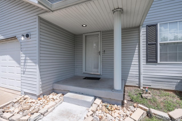 2981 W Highpoint St, Springfield, MO 65810 - doorway to property with a garage