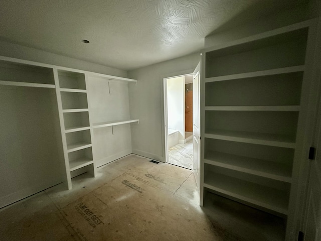 5569 E Wild Horse Dr, Springfield, MO 65802 - view of walk in closet