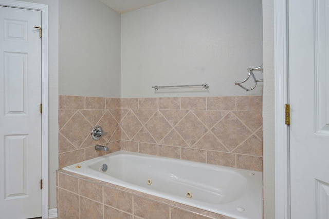 287 N Metzletein Rd, Billings, MO 65610 - full bath featuring a tub with jets