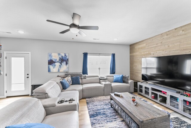 2101 N Affirmed Ave, Springfield, MO 65802