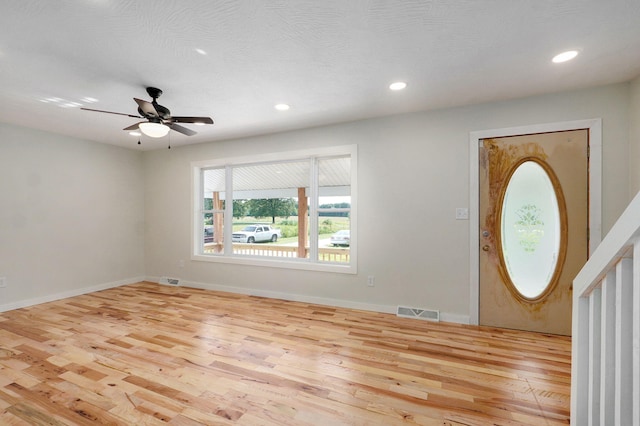 7208 N Farm Rd Unit 133, Springfield, MO 65803 - entryway featuring wood finished floors, recessed lighting, and a ceiling fan